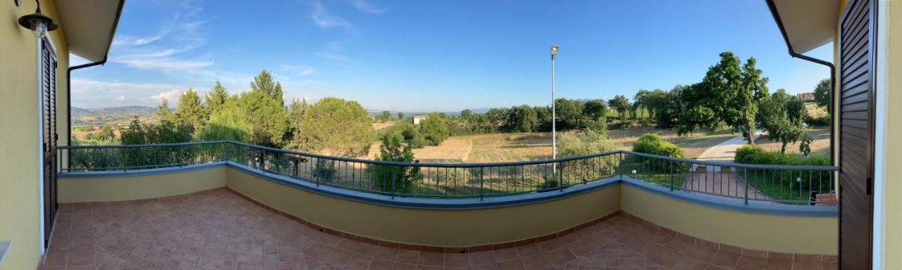 Agriturismo Tenuta Della Madama Venticano Exterior foto